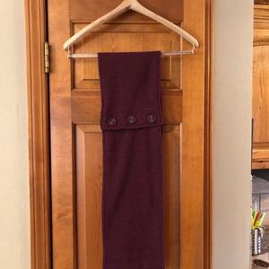Brand new Patagonia 3 button sweater/fleece scarf